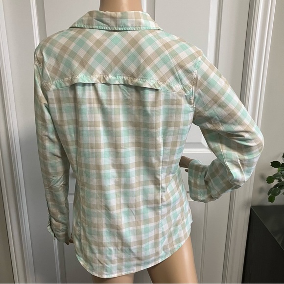 Gander Mountain | Blue, white & tan hiking blouse - Picture 8 of 10